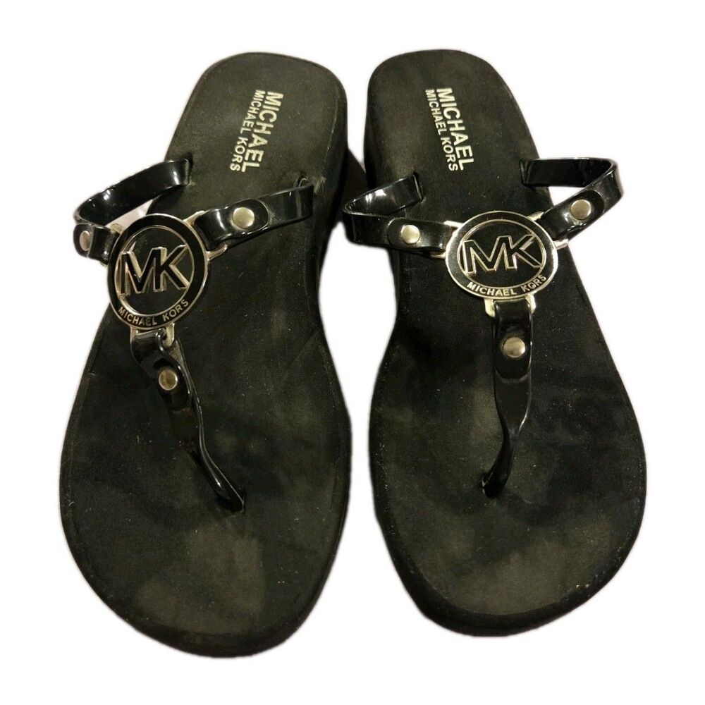 MICHAEL KORS Womens Size 8 Black Patent Flip Flop Sandals Shoes Silver‎ Logo
